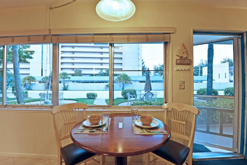 Siesta Beach Condo Rental with direct beach and pool access - image 29
