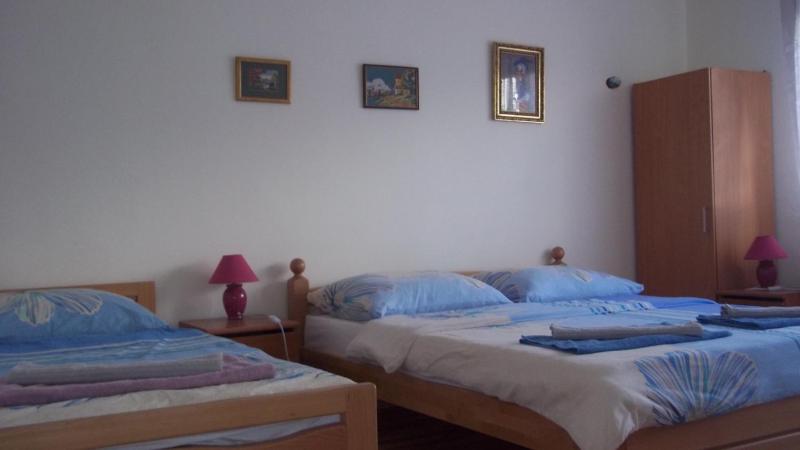 Double Room with Balcony image 3