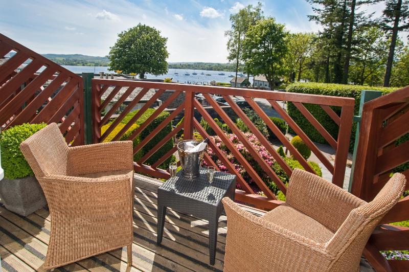 Superior Double or Twin with Balcony image 2