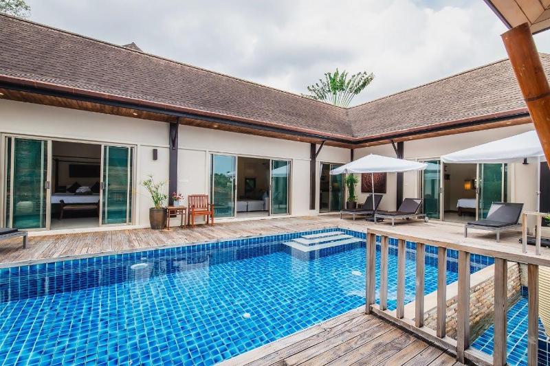 Ivory Pool Villa Dreamy Villa With Sparkling Pool - image 11
