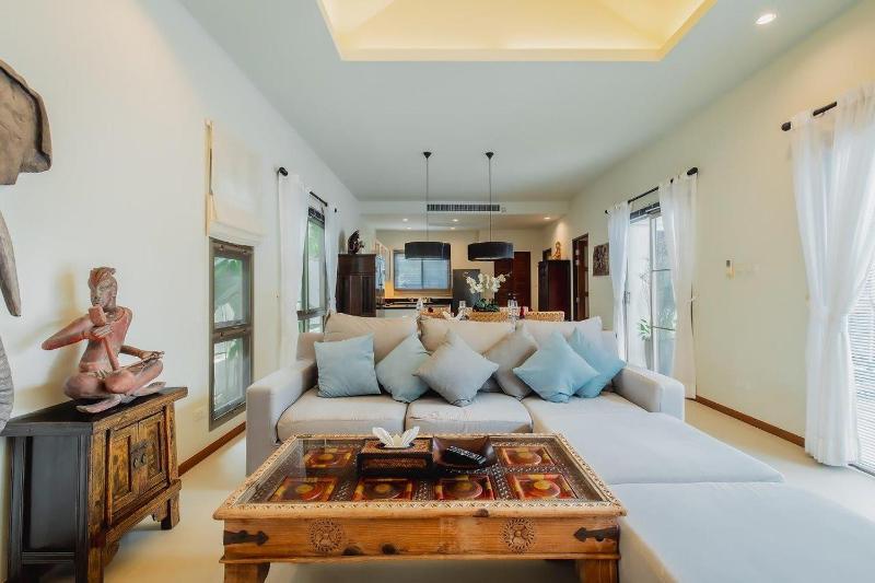 Ivory Pool Villa Dreamy Villa With Sparkling Pool - image 47