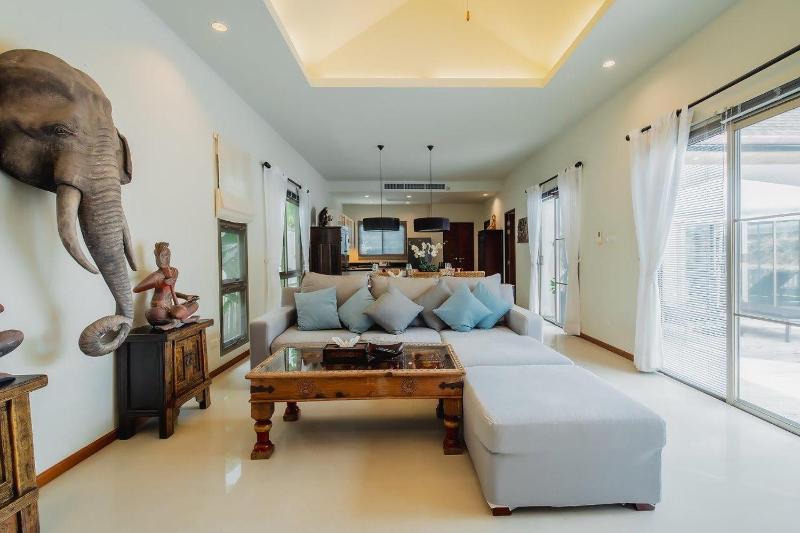 Ivory Pool Villa Dreamy Villa With Sparkling Pool - image 42
