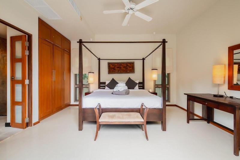 Ivory Pool Villa Dreamy Villa With Sparkling Pool - image 15