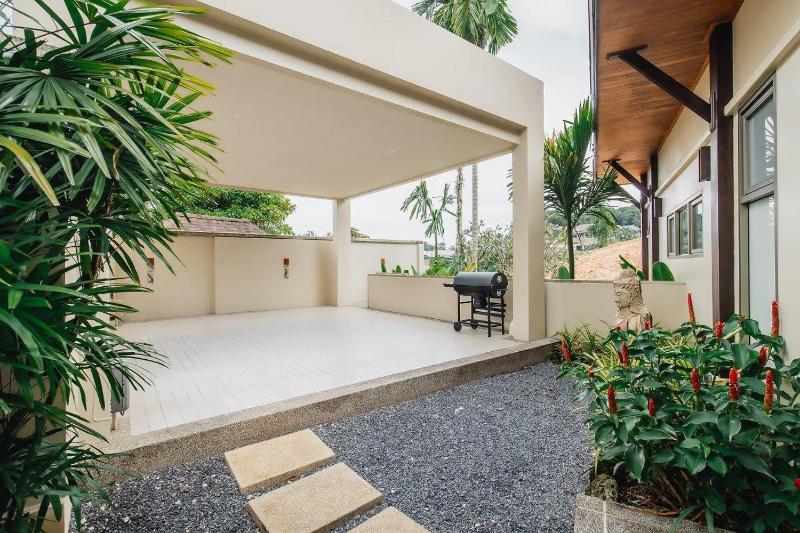 Ivory Pool Villa Dreamy Villa With Sparkling Pool - image 20
