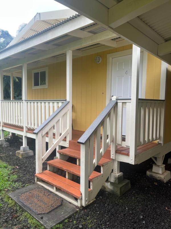 Bungalow with Garden View image 2