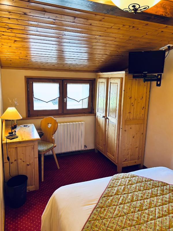 Single Room - Attic image 3
