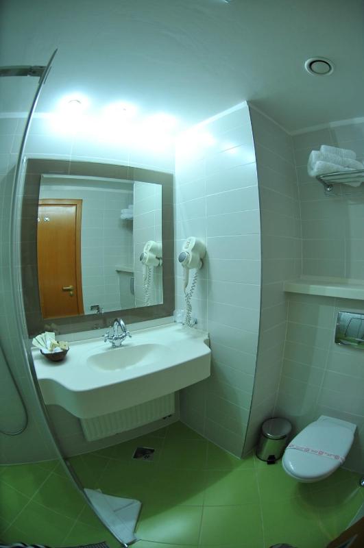 Double Room image 2