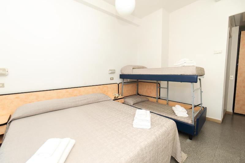 Hotel Saint Louis - image 8