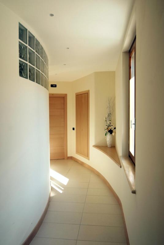 Deluxe Double Room image 2