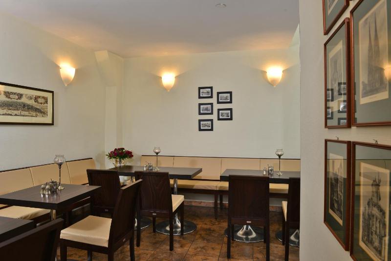 Hotel Domstern - image 4