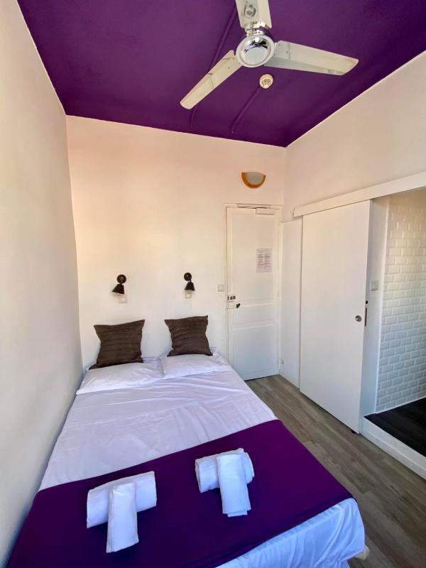 Double Room image 1