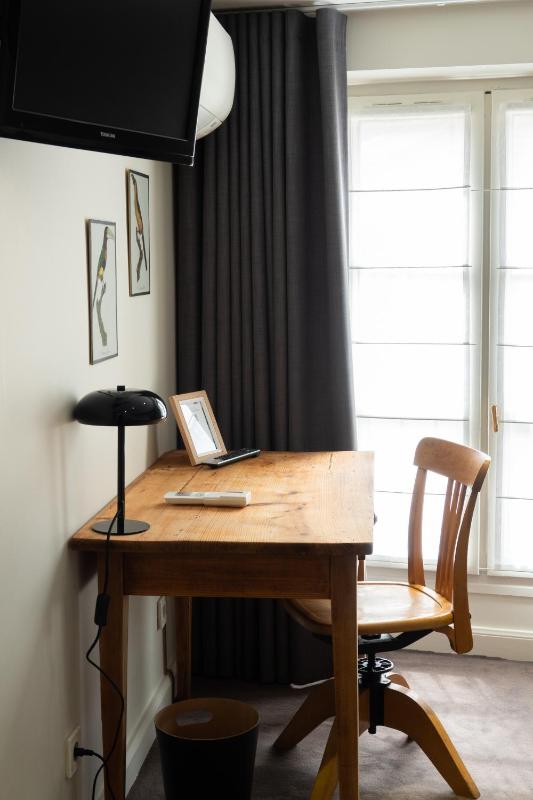 Standard Single Room image 4