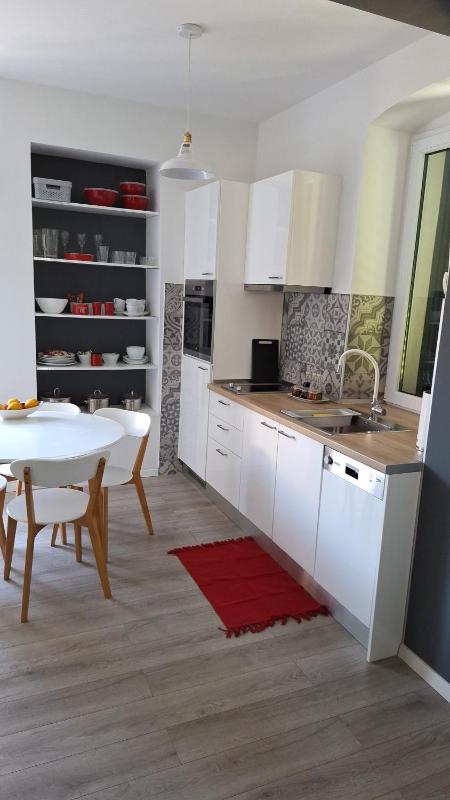 Vana & Tea Luxury Studio Apartment - image 14