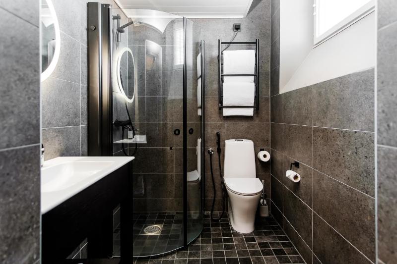 Standard Single Room image 4