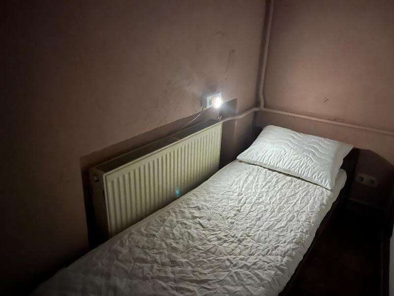 Budget Twin Room image 4