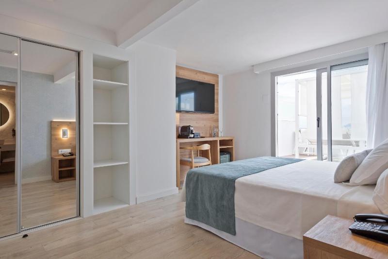 Premium Double Room (2 Adults) image 1