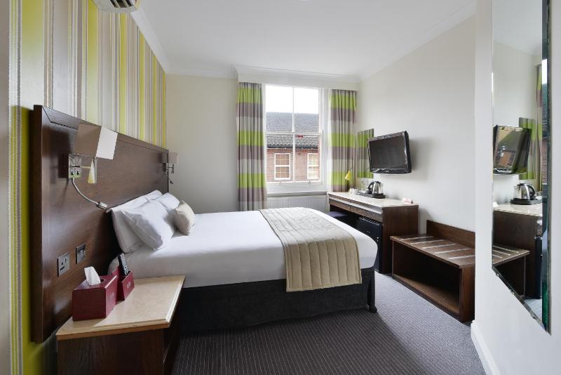 Large Double Room image 3