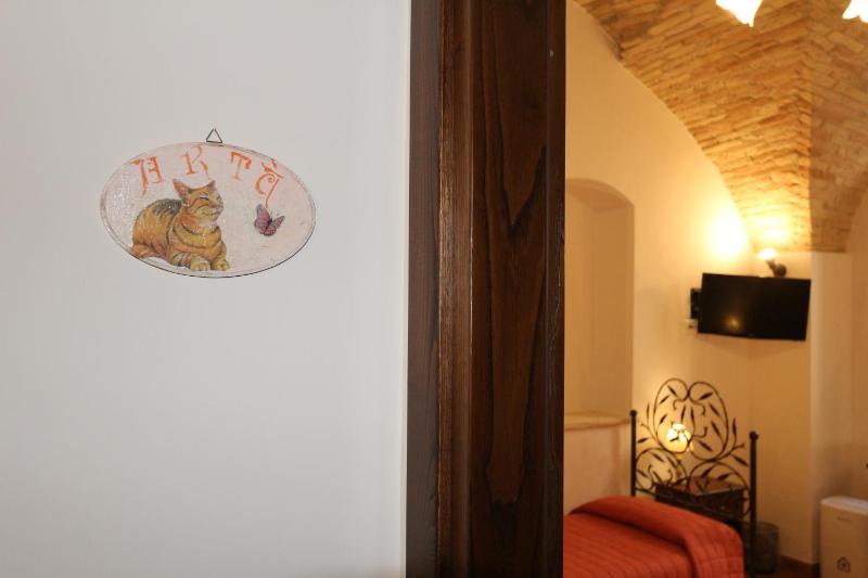 Quadruple Room with Private Bathroom image 1