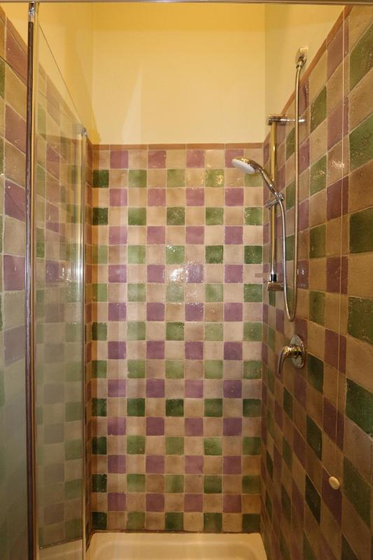 Quadruple Room with Private Bathroom image 3