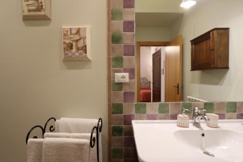 Quadruple Room with Private Bathroom image 2