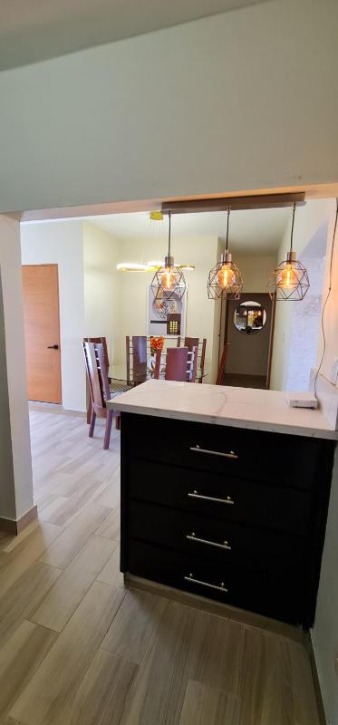 Apartament central frente al mar - image 32