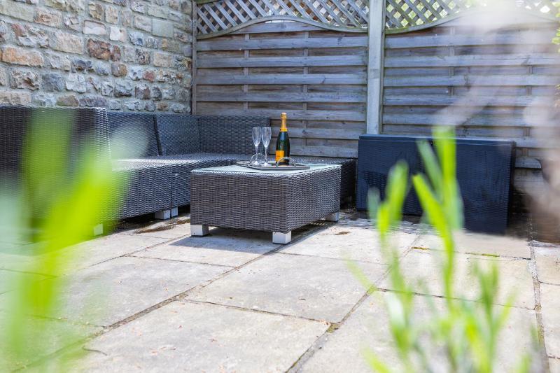 Double Room with Terrace image 3