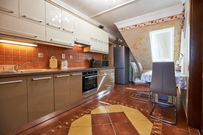 Valentin Deluxe Apartman - image 5