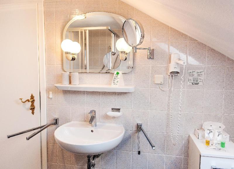 Junior Suite (2 Adults) image 3