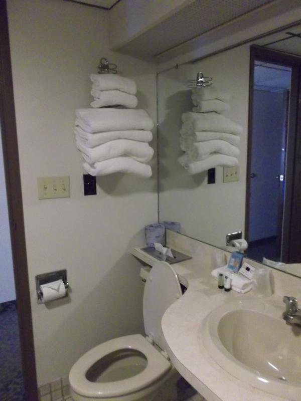King Room with Whirlpool image 2