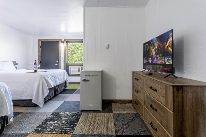 Double Room image 4