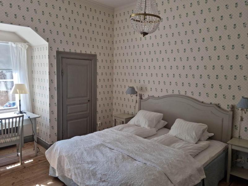 Double Room with Garden View image 2