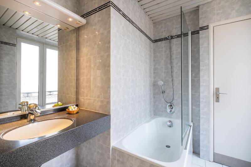 Comfort Single Room image 4