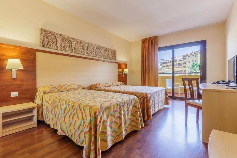 Double Room (2 Adults) image 4