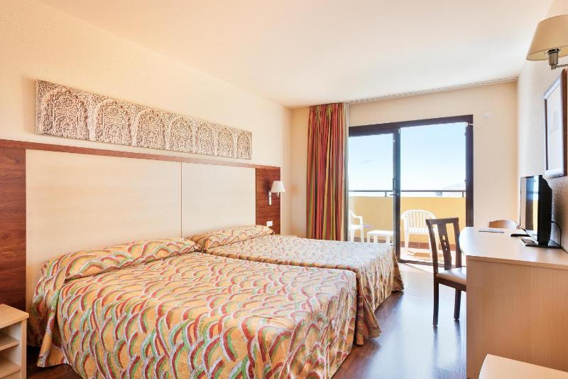 Double Room (2 Adults + 1 Child) image 4