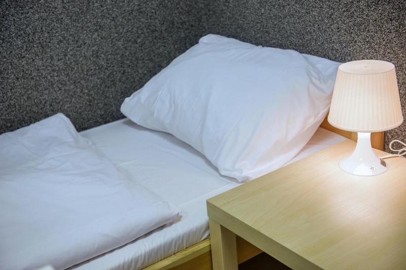 Triple Room with Shared Bathroom image 3