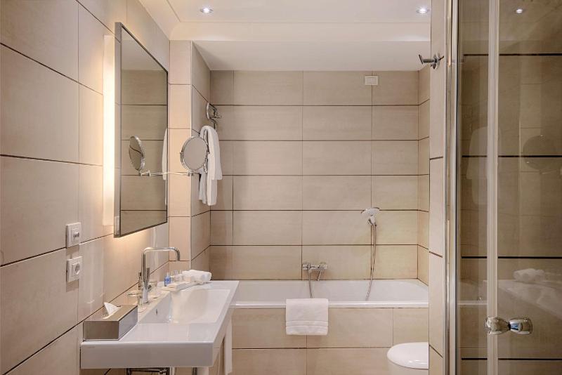 Premium Room image 4