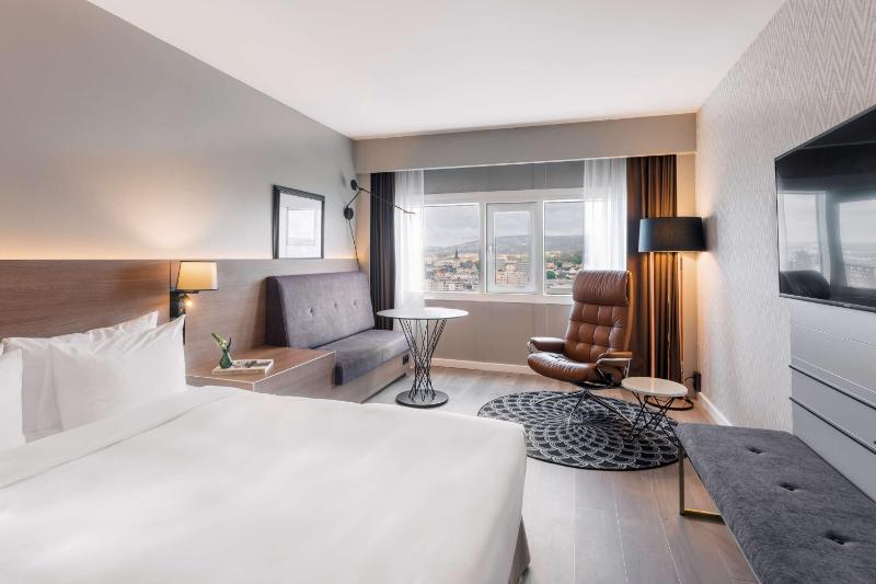 Standard Room image 3