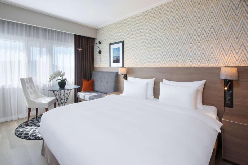 Suite with Panoramic Fjord View image 1