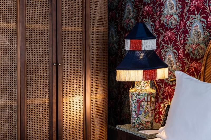 Classic Double Room with pool access image 2