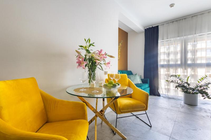 Apartamenty we Wrocławiu - Jaworska - image 20