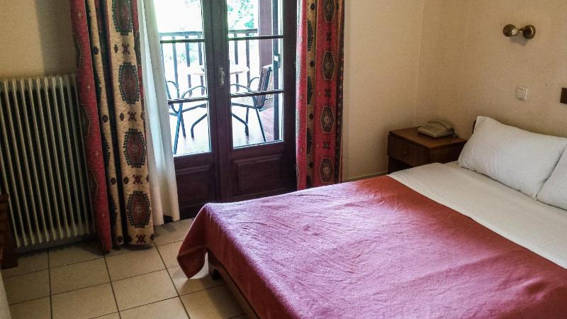 Double Room image 2