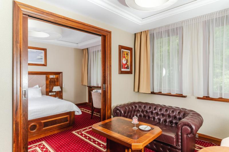 Junior Suite Apartment image 1