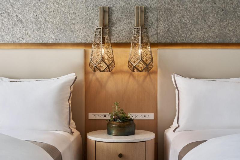 Deluxe Queen Room with Two Queen Beds image 3