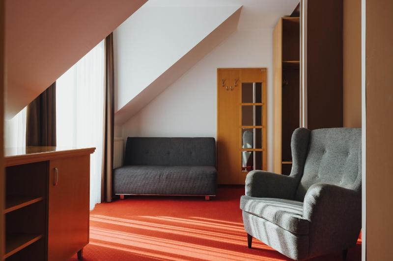 King Suite image 2