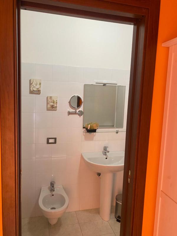 Double Room with Private Bathroom image 3