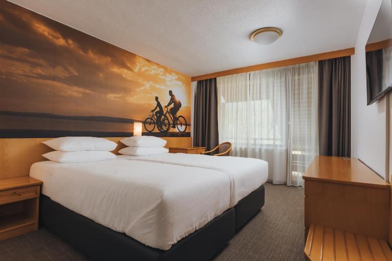 Double Room image 3