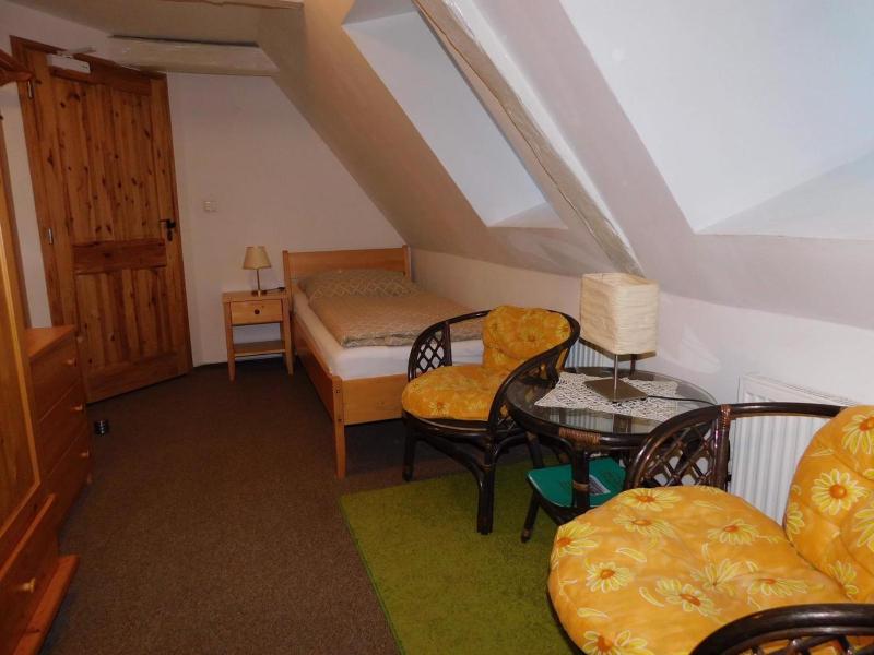 Single Room image 3