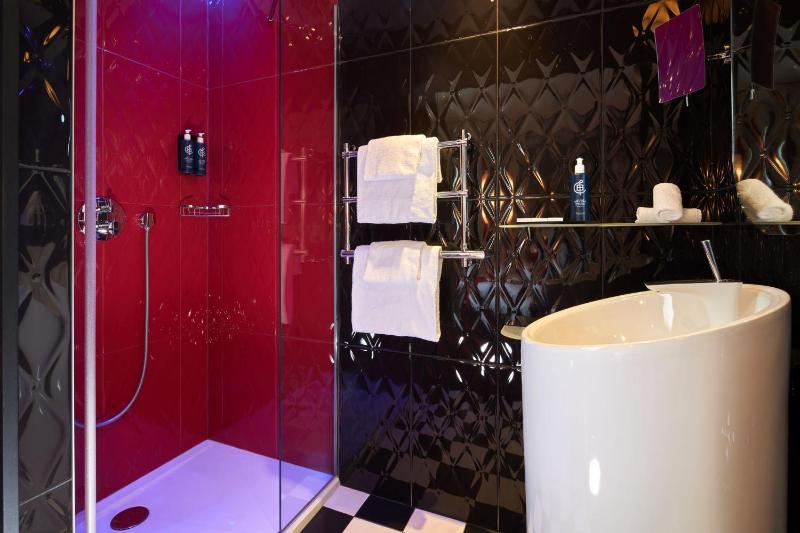 Superior Double Room image 3
