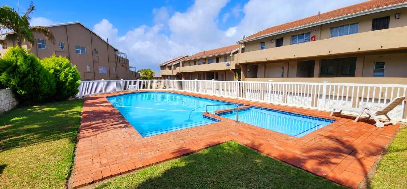 Sealandra Sands 14 - Sleeps 9 - Direct Beach Access! Images