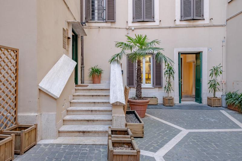 Apartment with Terrace image 4